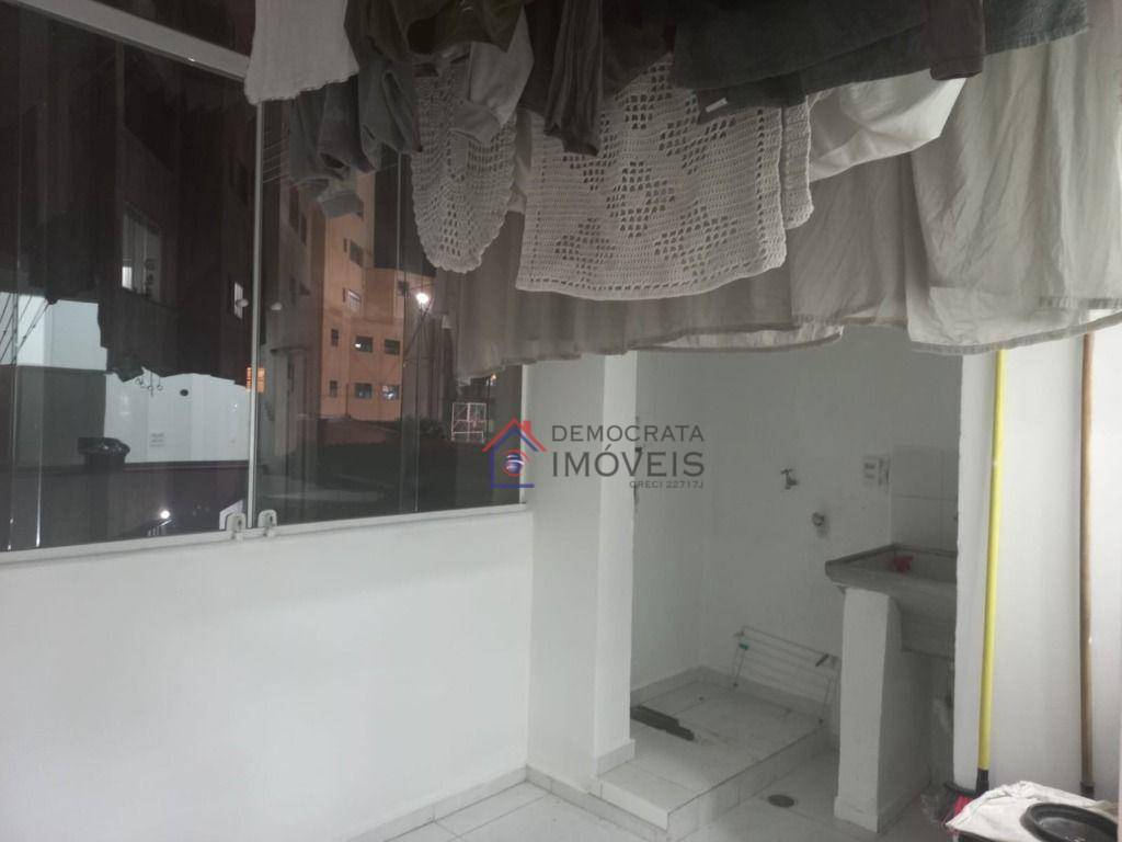 Apartamento à venda com 3 quartos, 170m² - Foto 11