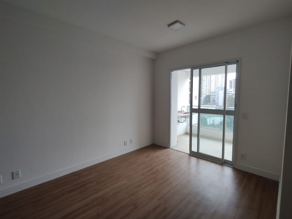 Apartamento para alugar com 2 quartos, 64m² - Foto 7