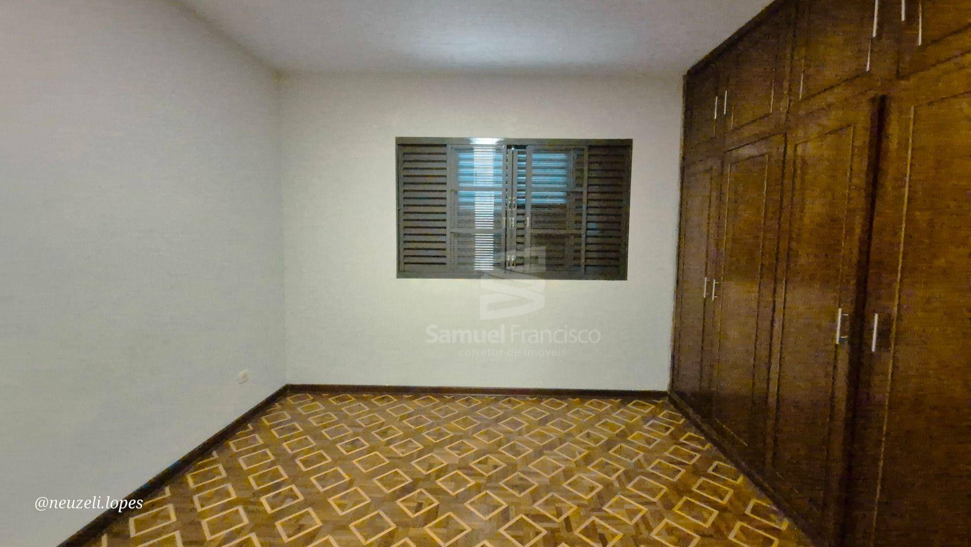 Casa à venda com 3 quartos, 310m² - Foto 9