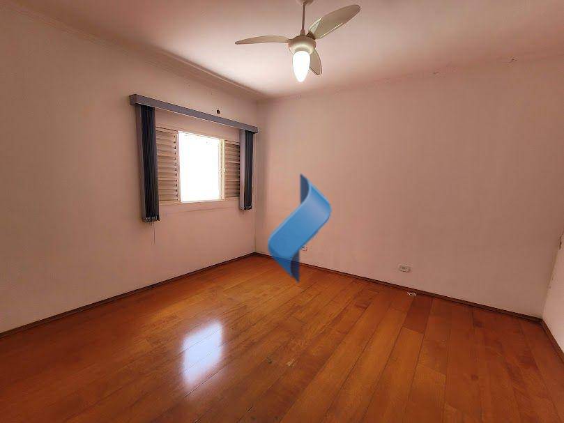 Casa para alugar com 2 quartos, 115m² - Foto 17