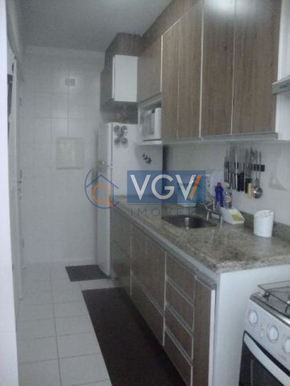 Apartamento à venda com 2 quartos, 65m² - Foto 9