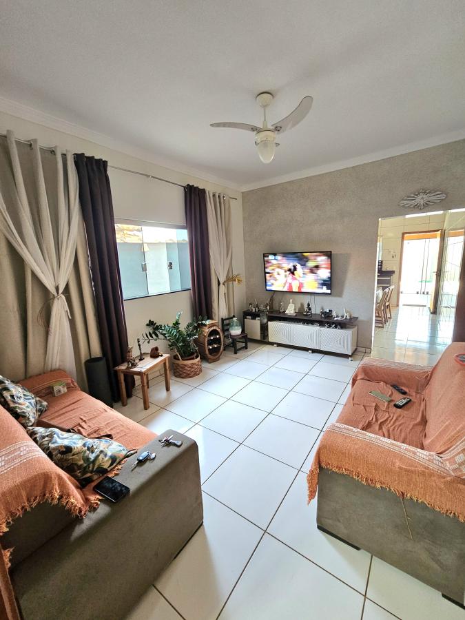 Casa à venda com 3 quartos, 250m² - Foto 3