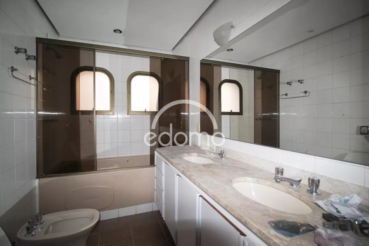 Apartamento para alugar com 4 quartos, 368m² - Foto 18