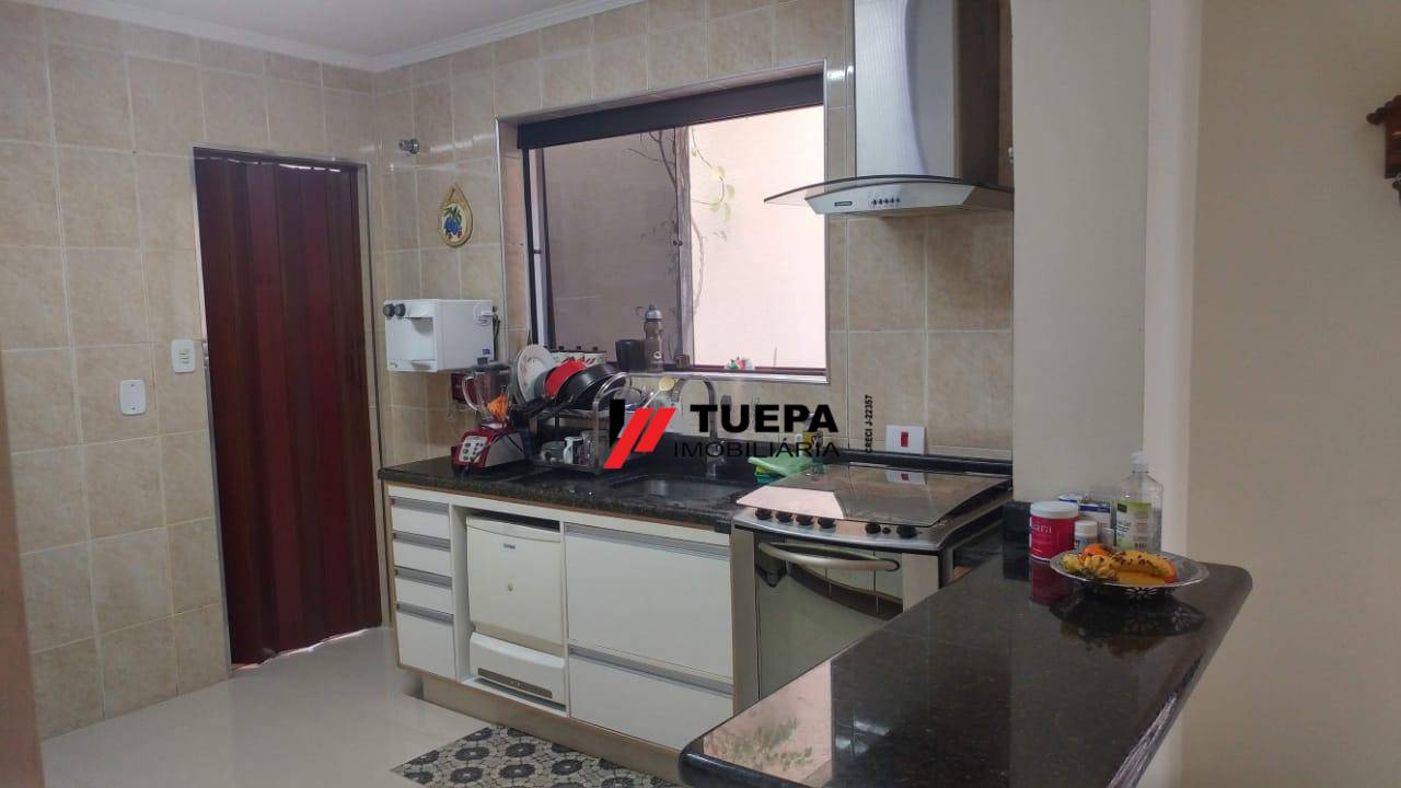 Sobrado à venda com 2 quartos, 185m² - Foto 15