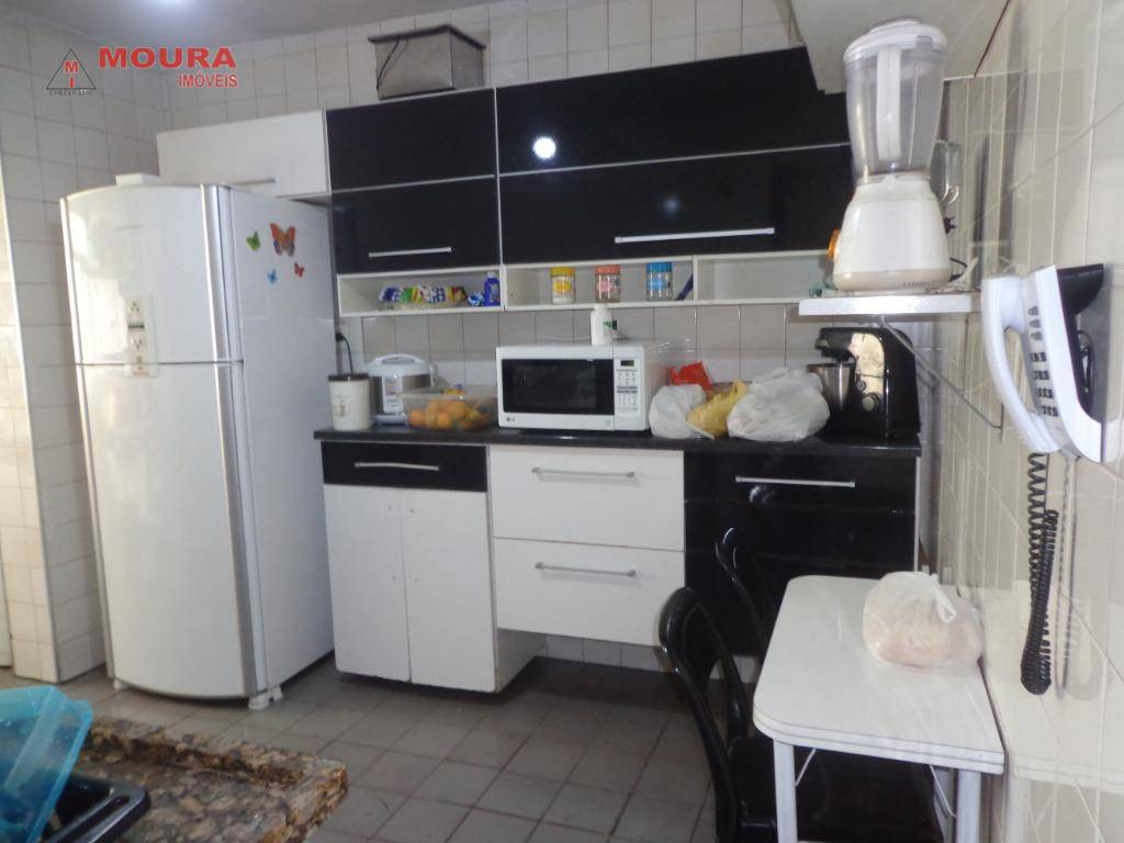 Apartamento à venda com 3 quartos, 98m² - Foto 12