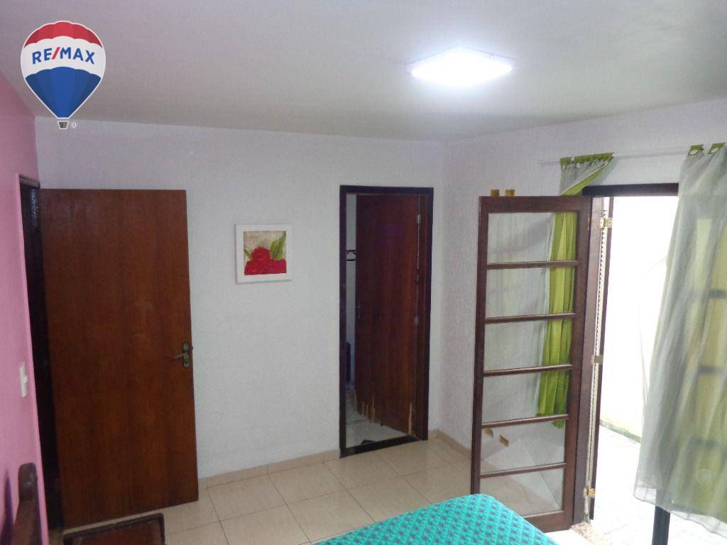 Casa à venda com 2 quartos, 79m² - Foto 12