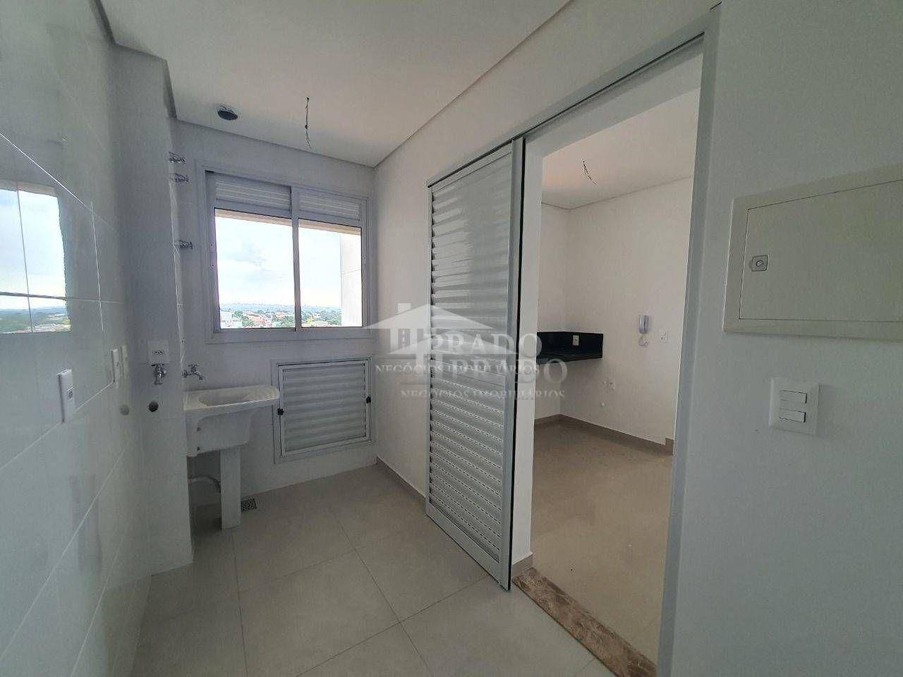 Apartamento à venda com 3 quartos, 162m² - Foto 3