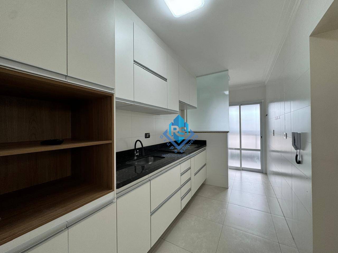 Apartamento à venda com 2 quartos, 75m² - Foto 11