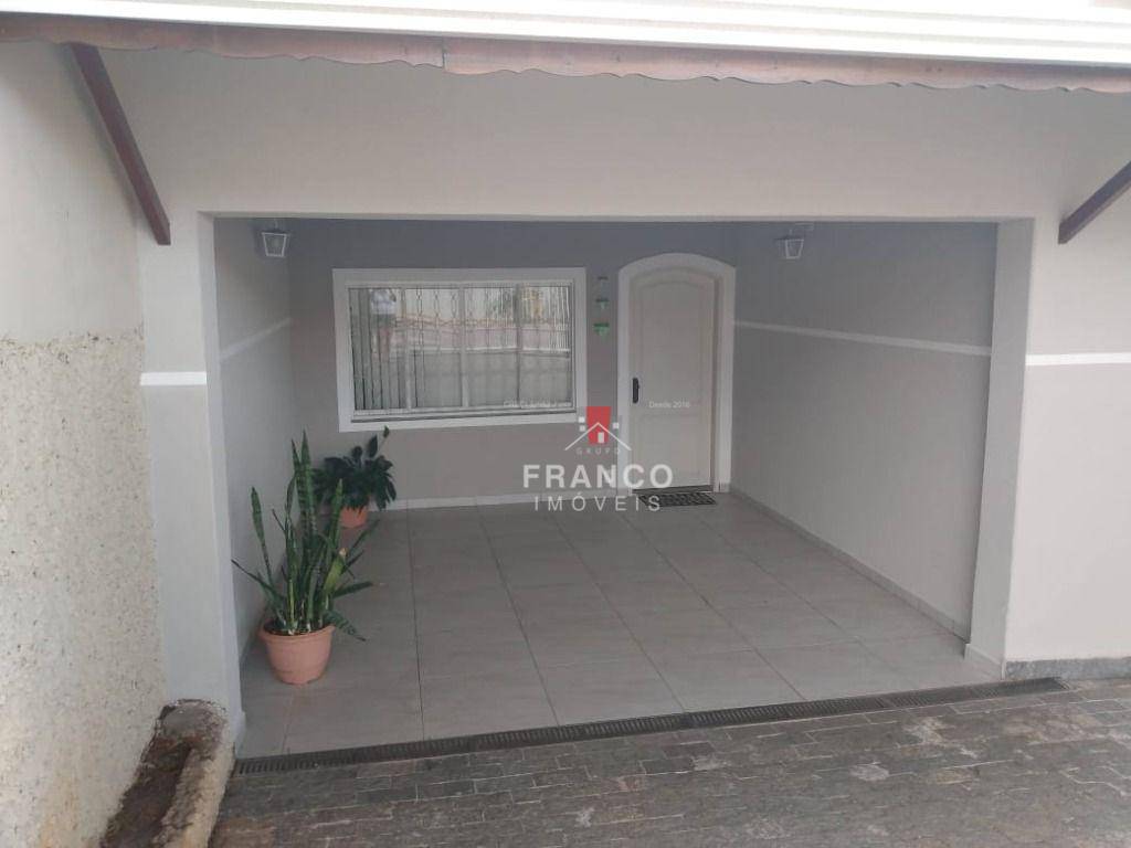 Casa à venda com 3 quartos, 146m² - Foto 2