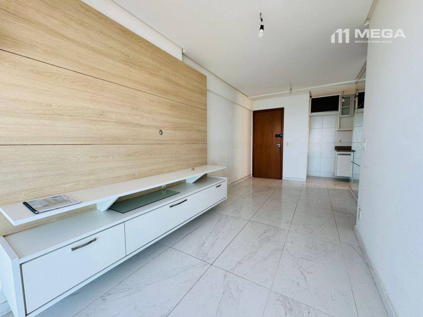 Apartamento à venda com 2 quartos, 70m² - Foto 6