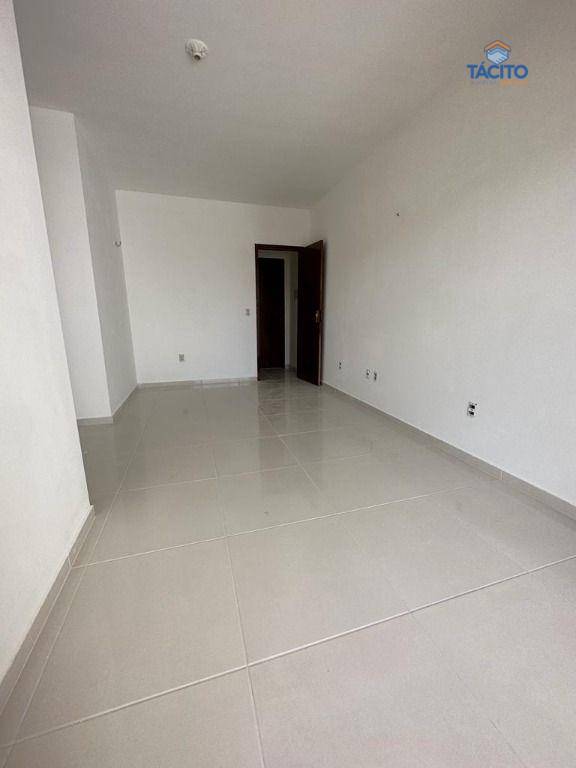 Casa à venda com 3 quartos, 108m² - Foto 6