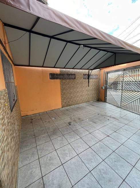 Sobrado para alugar com 3 quartos, 200m² - Foto 6