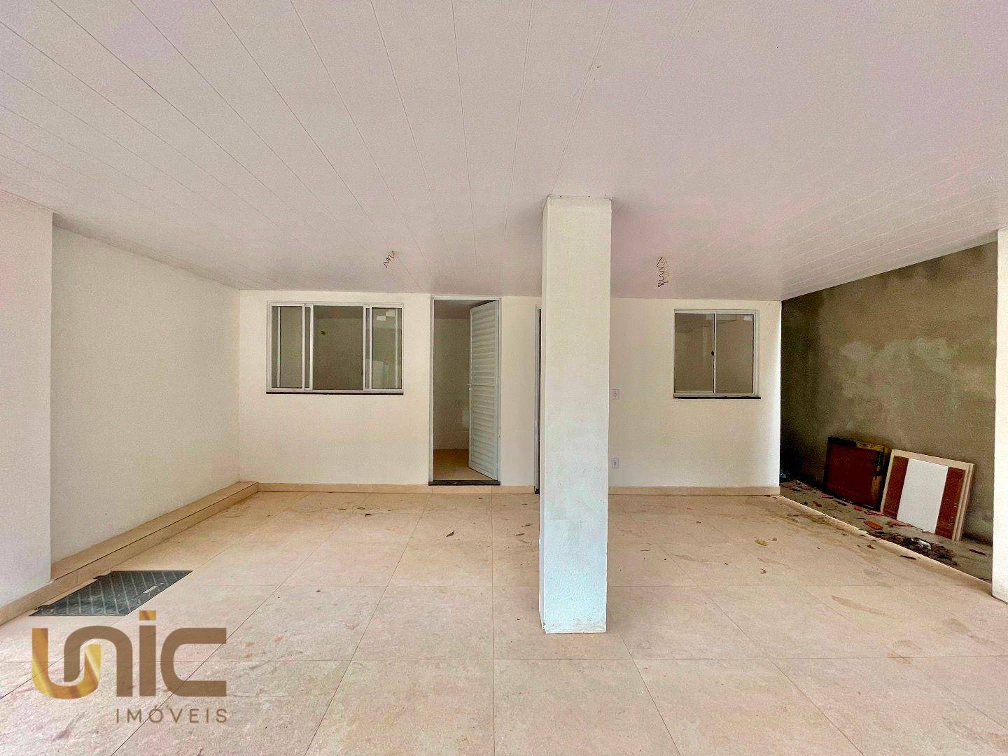 Casa à venda com 4 quartos, 216m² - Foto 35