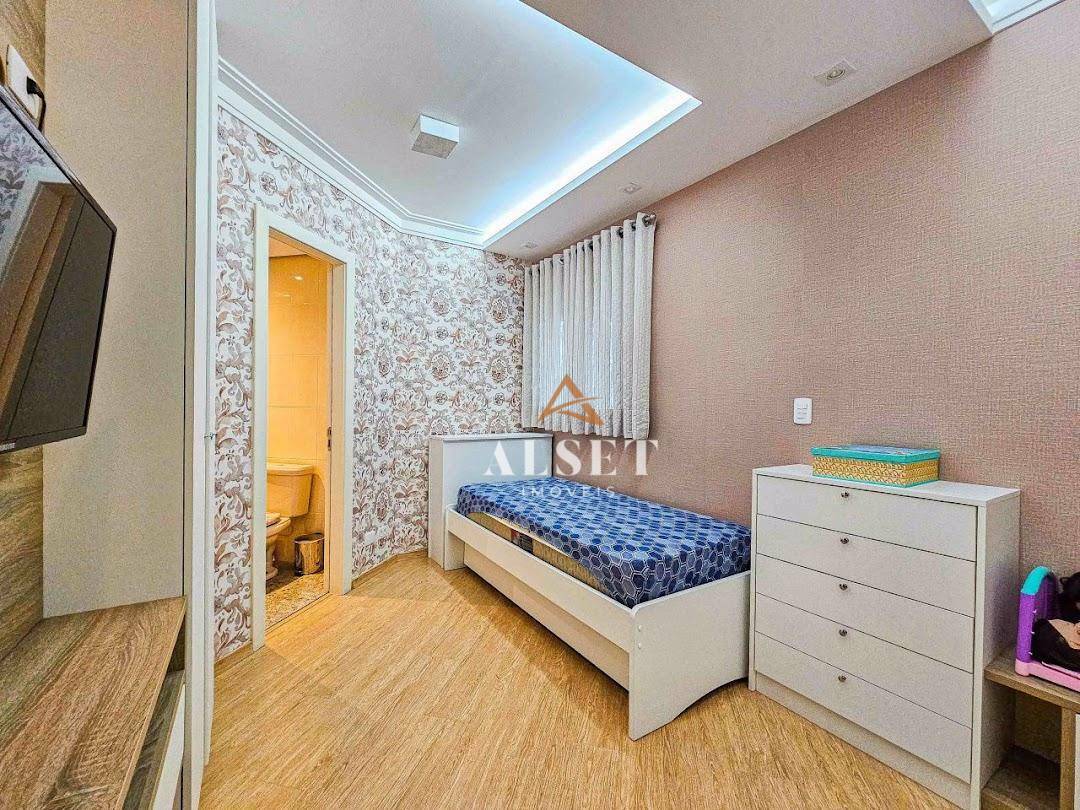 Apartamento à venda com 3 quartos, 155m² - Foto 19