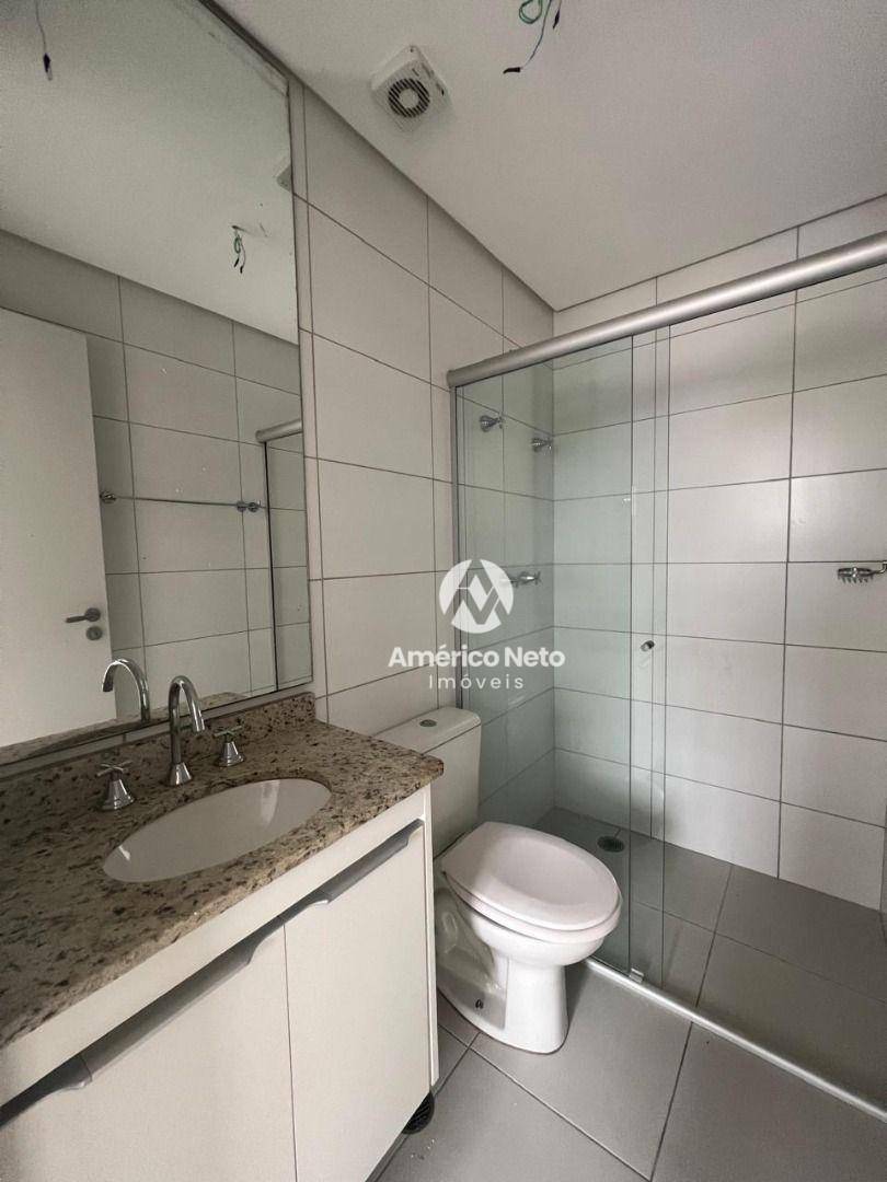 Apartamento para alugar com 2 quartos, 74m² - Foto 47