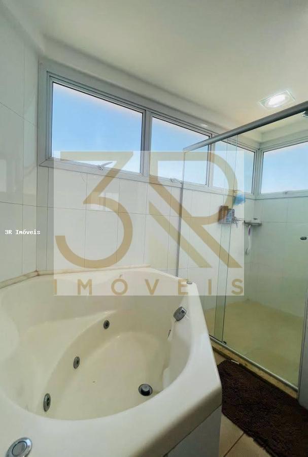 Apartamento à venda com 3 quartos, 239m² - Foto 12