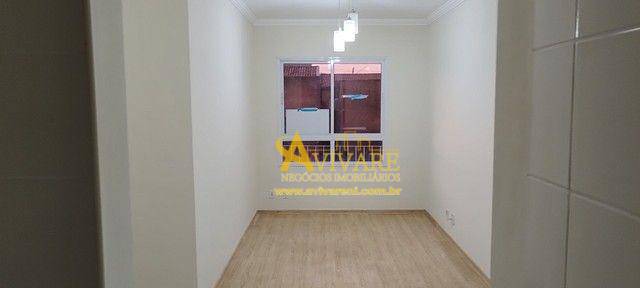 Apartamento à venda com 3 quartos, 62m² - Foto 4