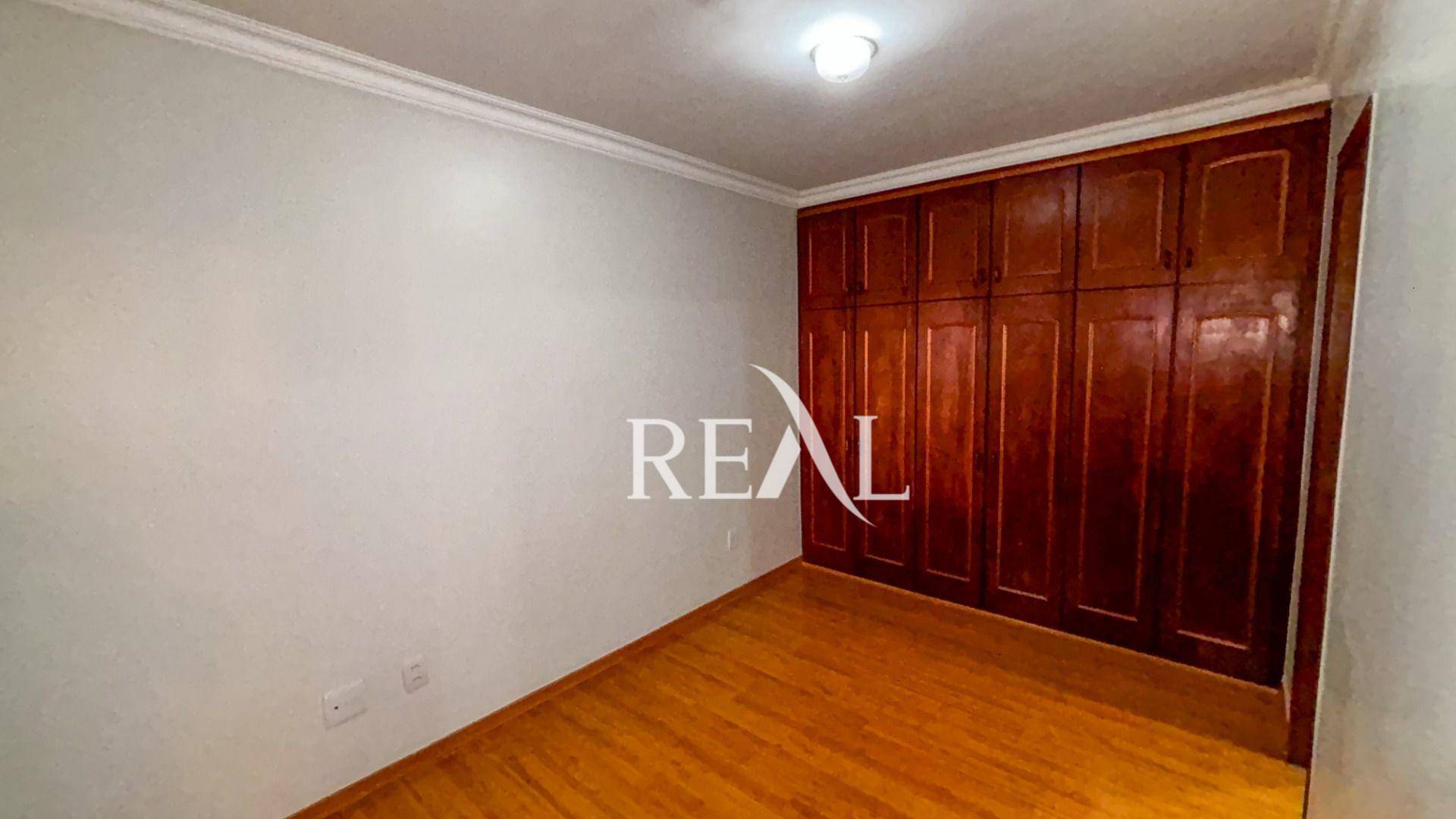 Apartamento para alugar com 3 quartos, 92m² - Foto 14