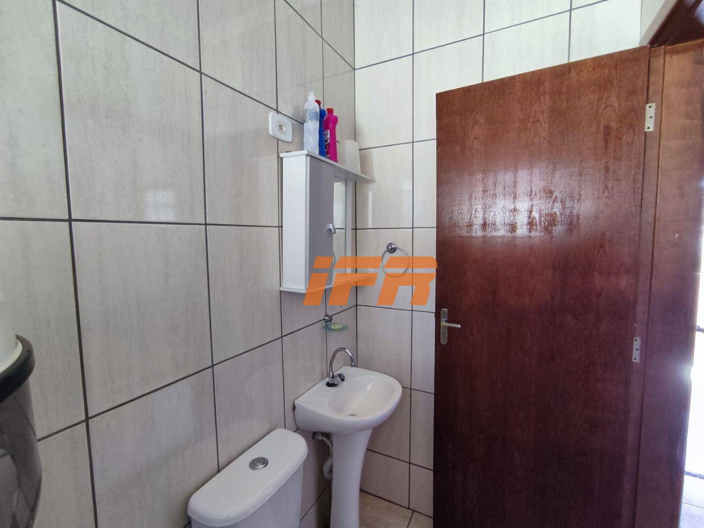 Sobrado à venda com 5 quartos, 269m² - Foto 56