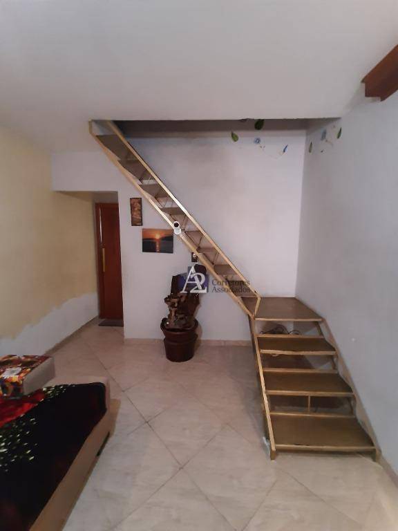 Casa à venda com 3 quartos, 100M2 - Foto 2