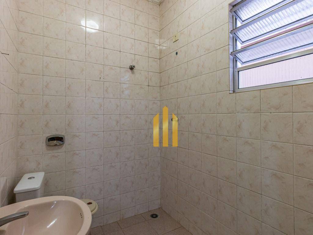 Sobrado à venda com 8 quartos, 227m² - Foto 23