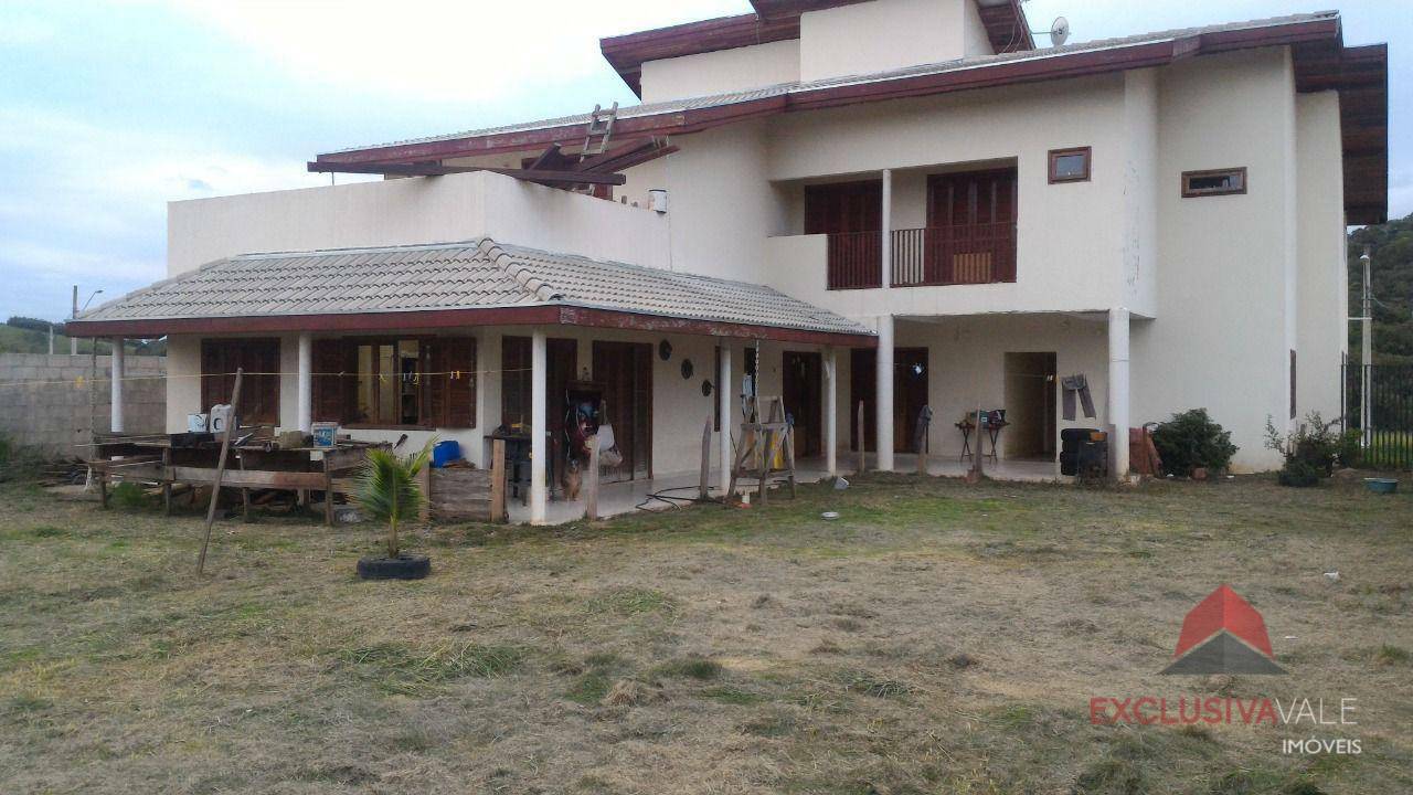 Casa de Condomínio à venda com 5 quartos, 500m² - Foto 1
