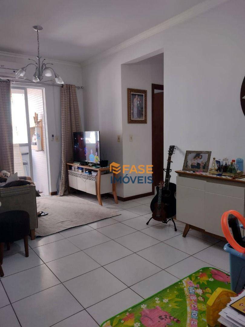 Apartamento à venda com 2 quartos, 77m² - Foto 2