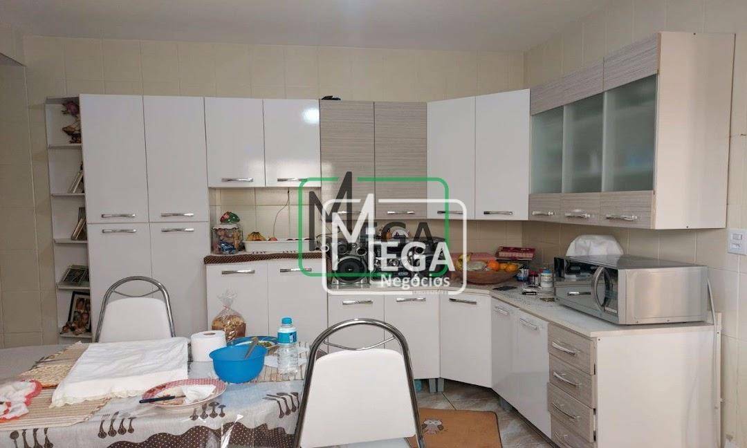 Casa à venda com 2 quartos, 90m² - Foto 2