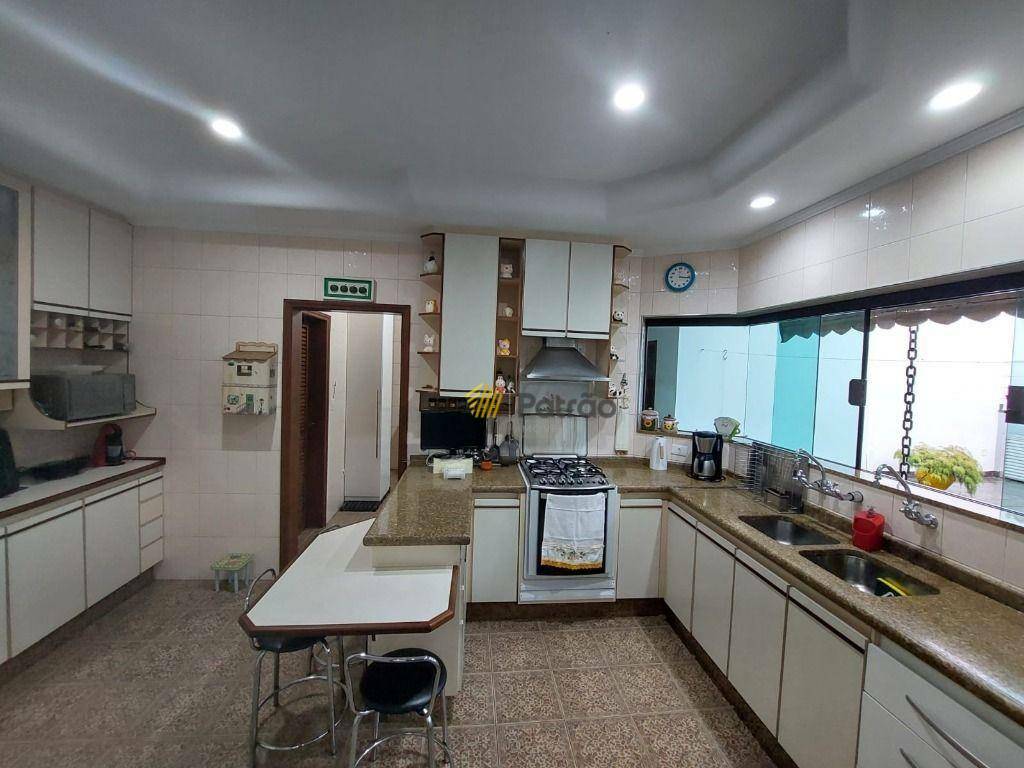 Sobrado à venda com 4 quartos, 333m² - Foto 25