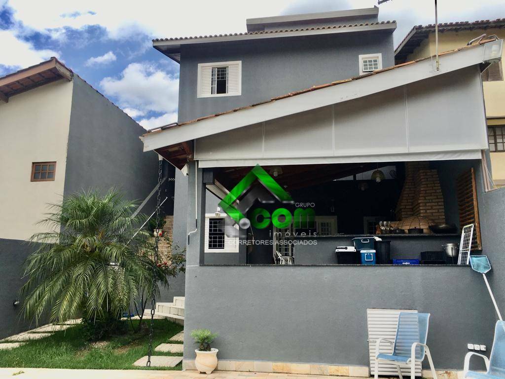 Casa à venda com 4 quartos, 320m² - Foto 2