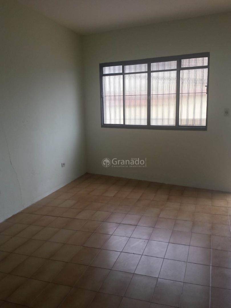 Casa à venda com 3 quartos, 120m² - Foto 1