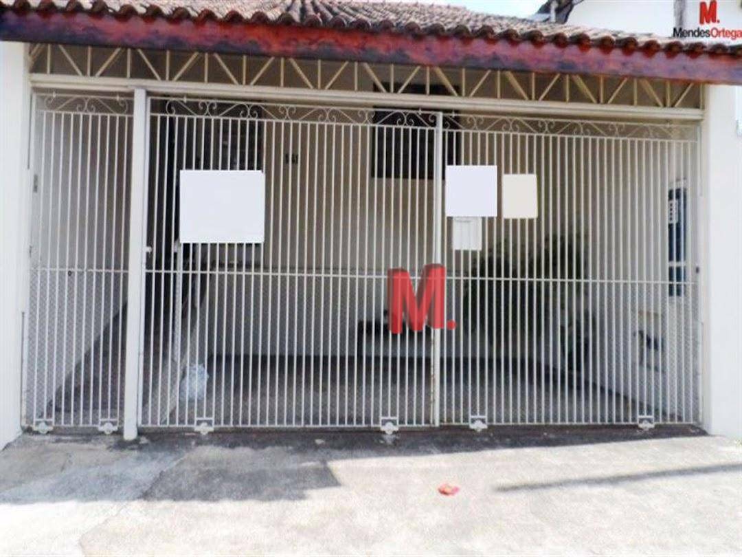 Casa à venda com 2 quartos, 100m² - Foto 2