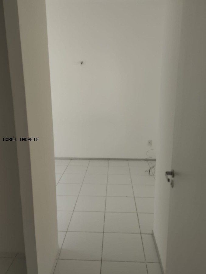 Casa à venda com 2 quartos, 60m² - Foto 18