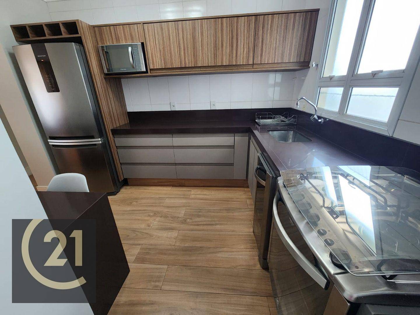 Apartamento para alugar com 3 quartos, 98m² - Foto 13