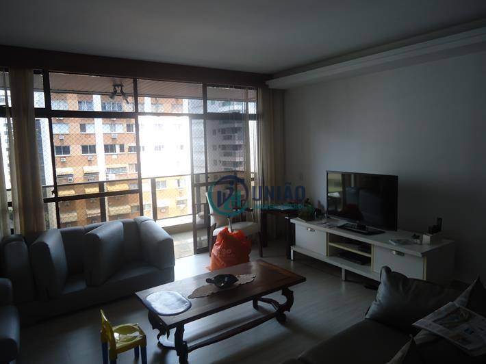 Apartamento à venda com 4 quartos, 184m² - Foto 1