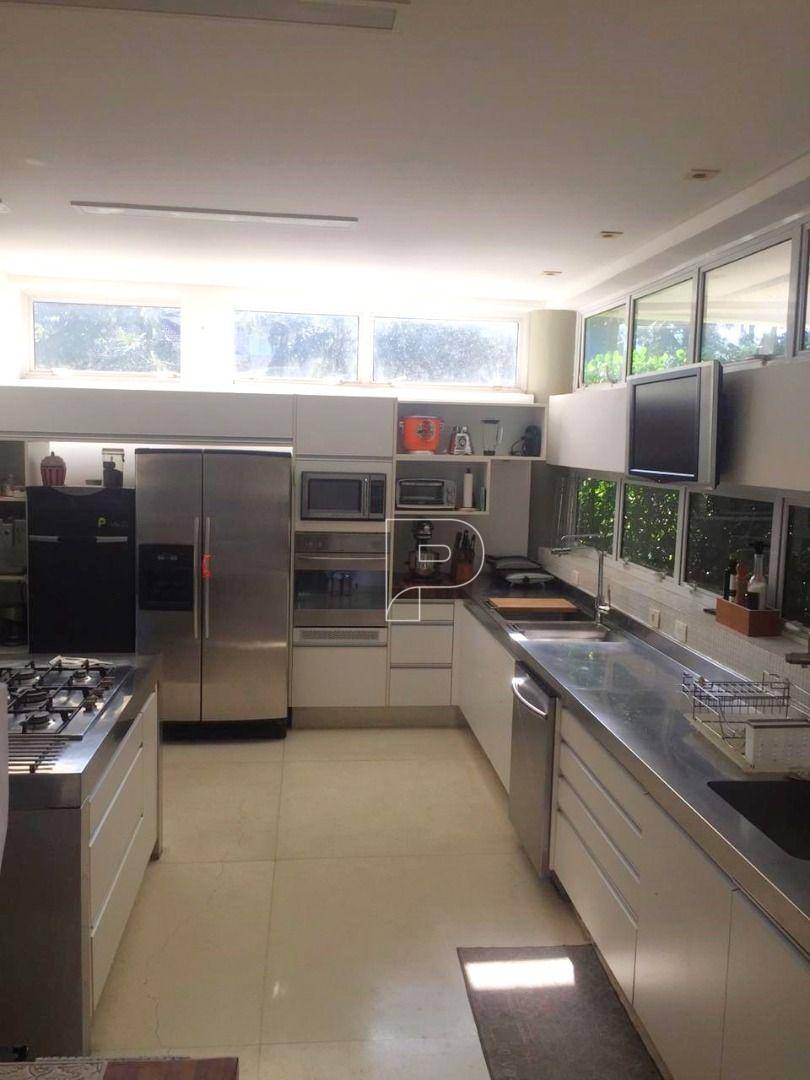 Casa de Condomínio para alugar com 4 quartos, 900m² - Foto 11