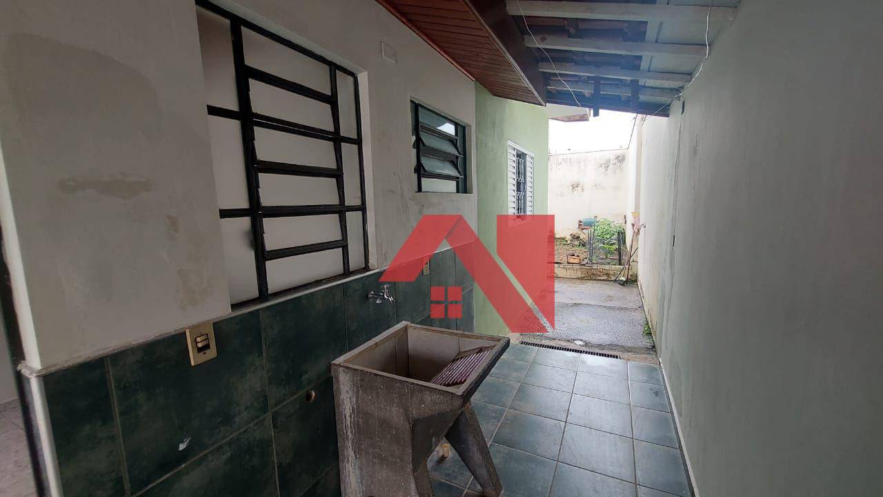 Casa à venda com 3 quartos, 100m² - Foto 14