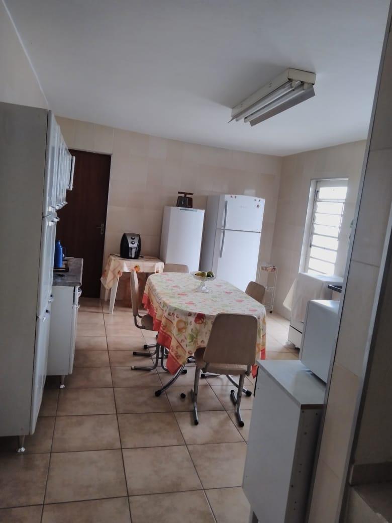 Casa à venda com 2 quartos, 100m² - Foto 4