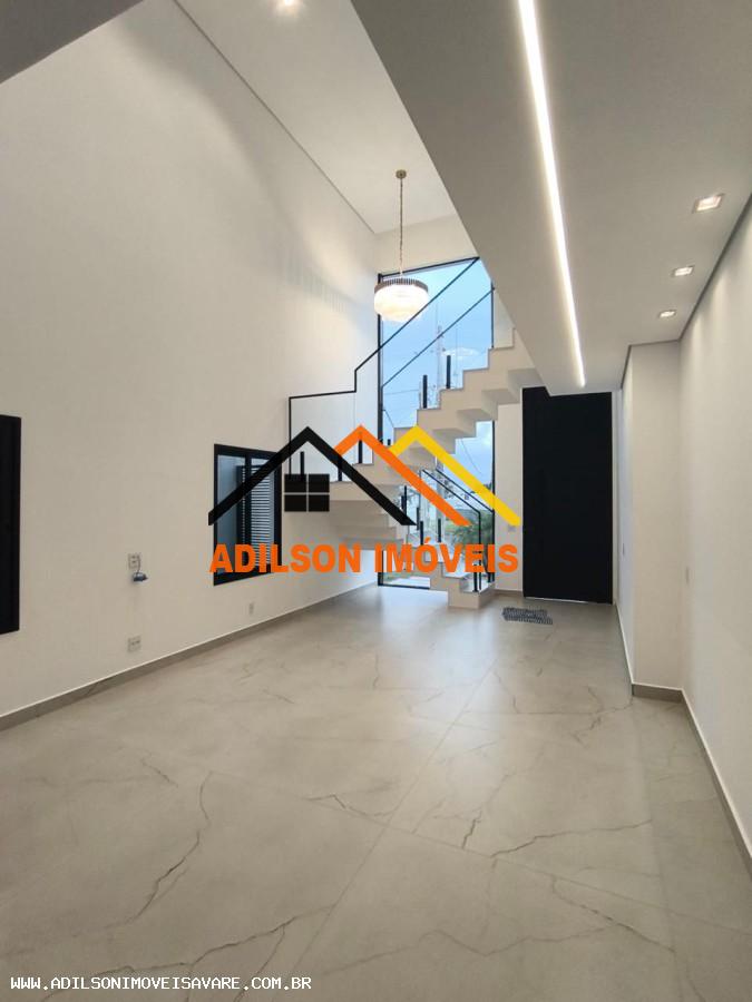 Casa à venda com 4 quartos, 375m² - Foto 2