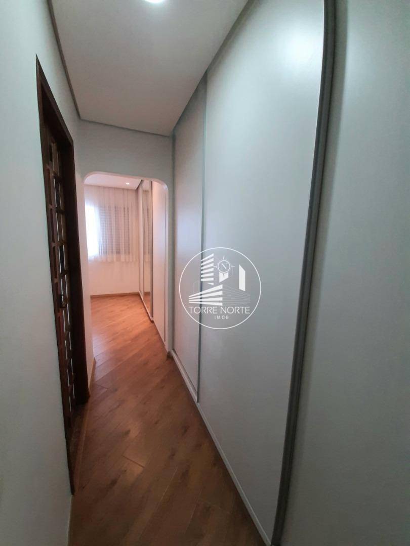 Apartamento à venda com 3 quartos, 136m² - Foto 17