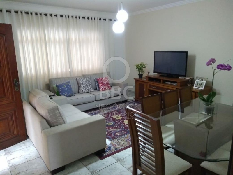 Casa à venda com 3 quartos, 180m² - Foto 2