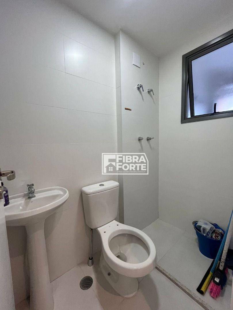 Apartamento à venda com 4 quartos, 155m² - Foto 15