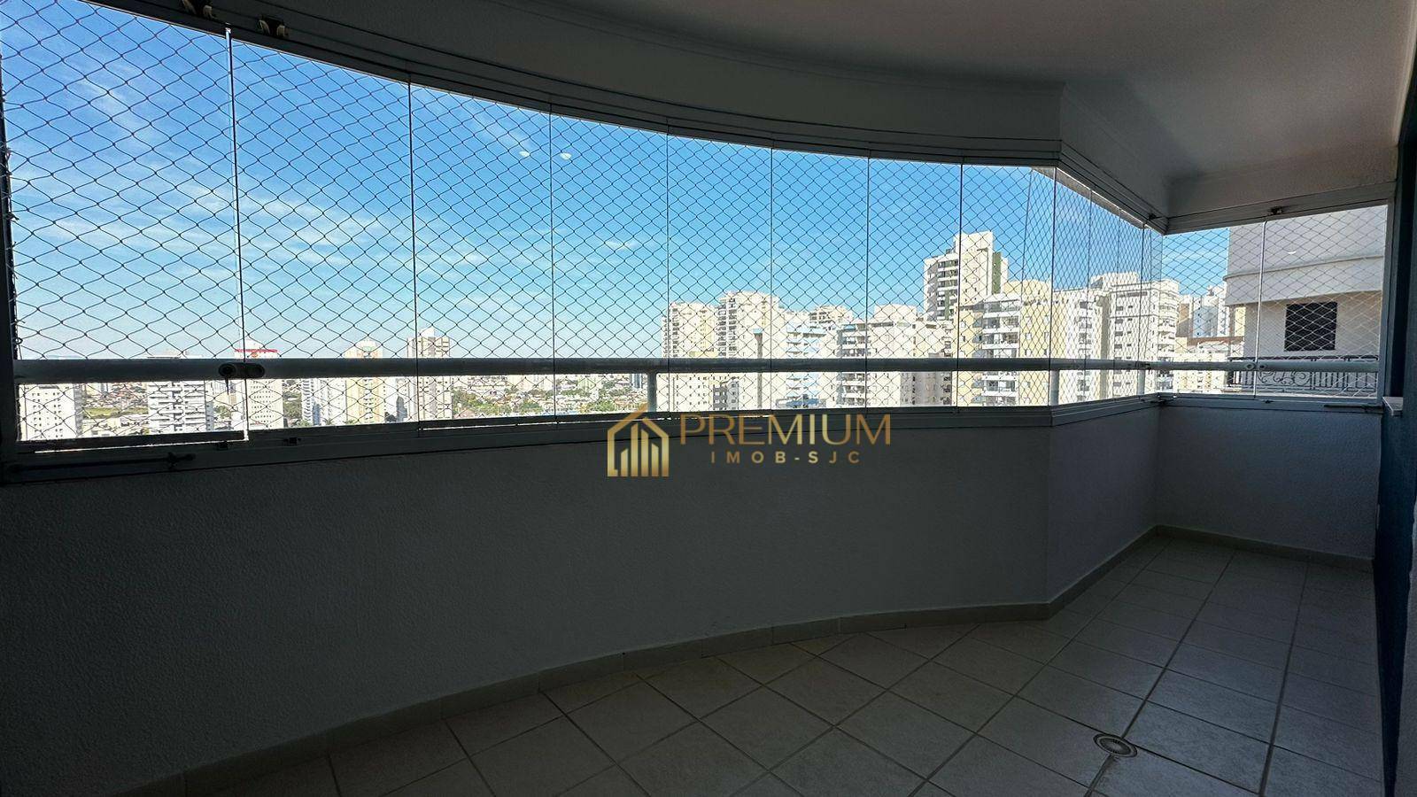 Apartamento à venda com 2 quartos, 68m² - Foto 2