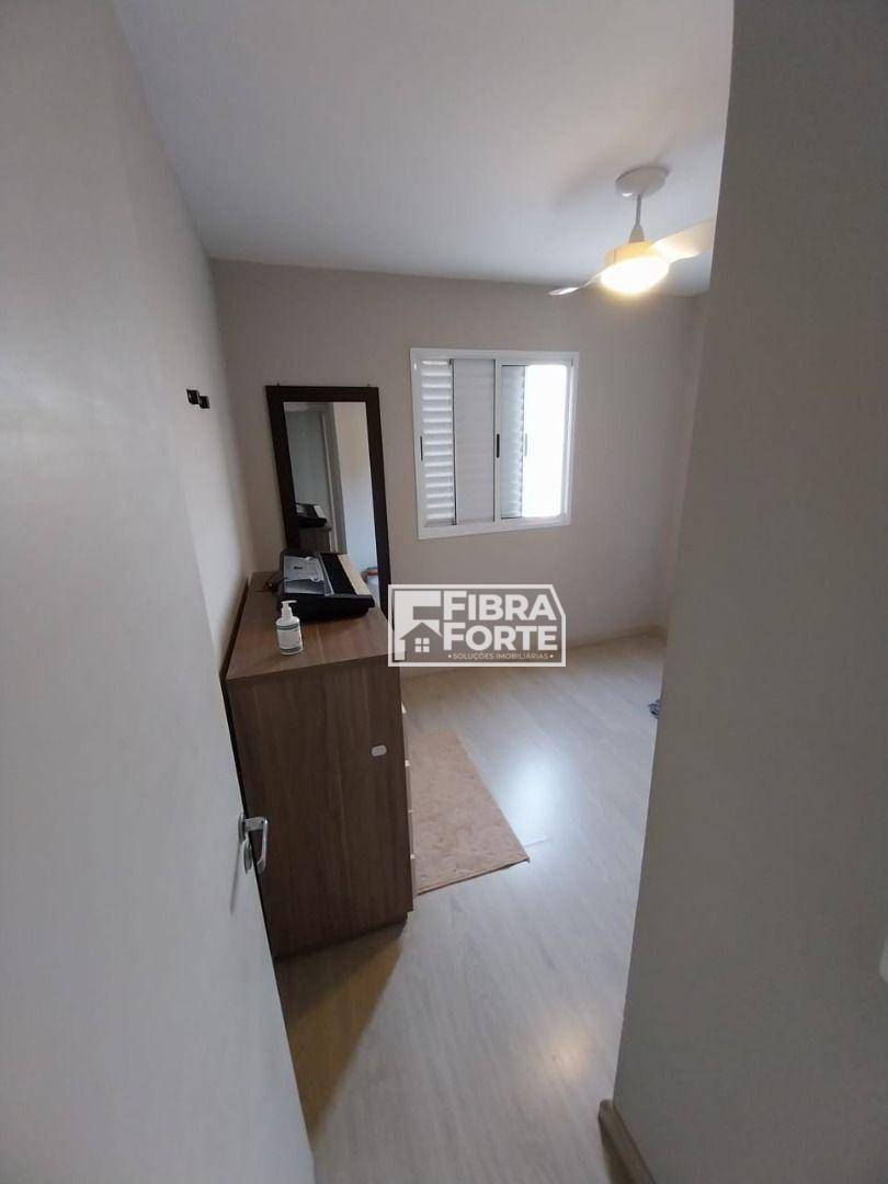 Apartamento à venda com 3 quartos, 77m² - Foto 9