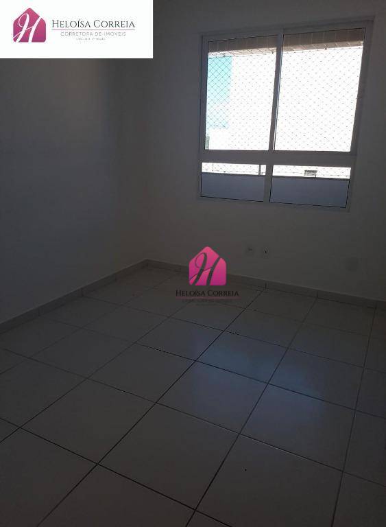 Apartamento para alugar com 3 quartos, 80m² - Foto 6