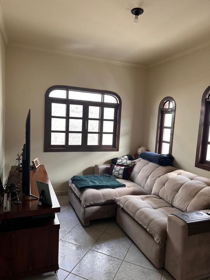 Casa à venda com 2 quartos, 553m² - Foto 6