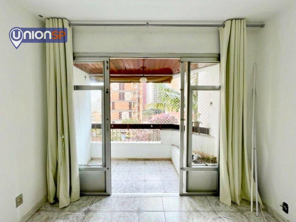 Apartamento à venda com 2 quartos, 64m² - Foto 4