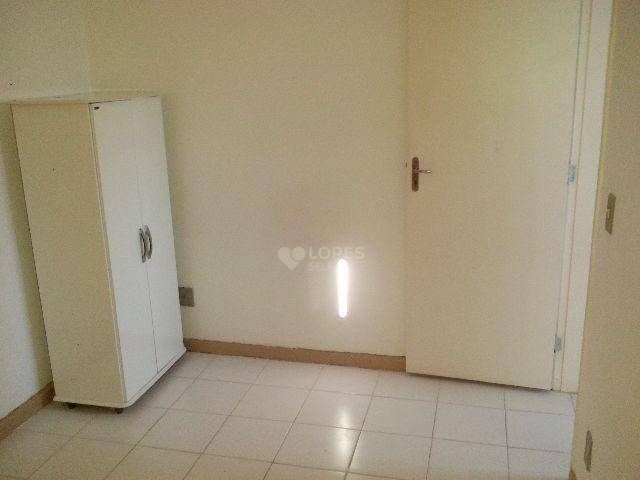 Apartamento à venda com 2 quartos, 55m² - Foto 4