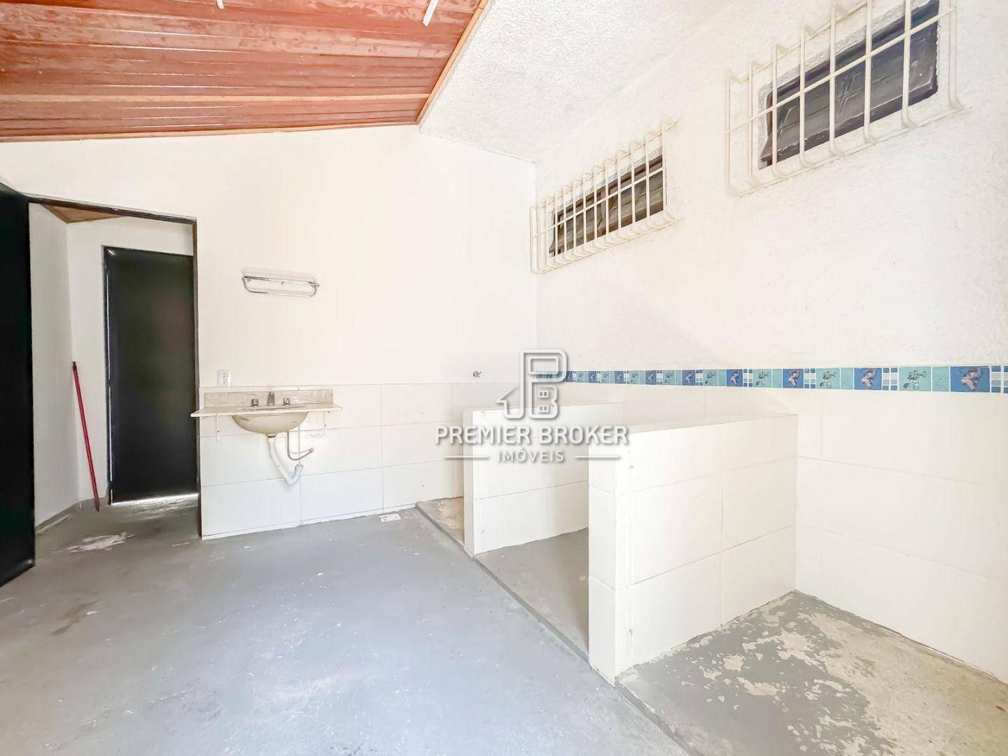 Casa de Condomínio à venda com 4 quartos, 198m² - Foto 39