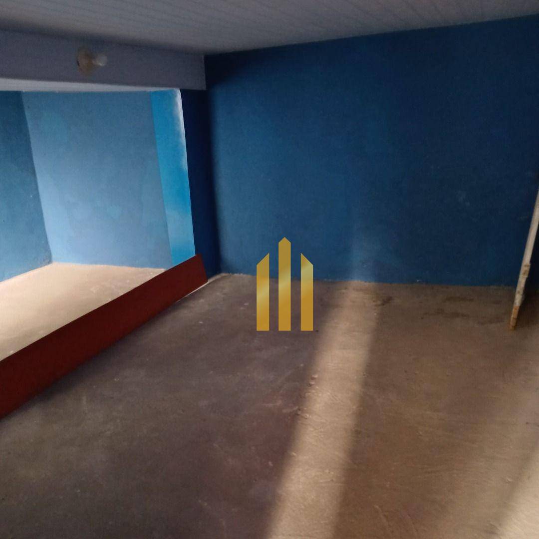 Casa para alugar com 2 quartos, 250m² - Foto 5